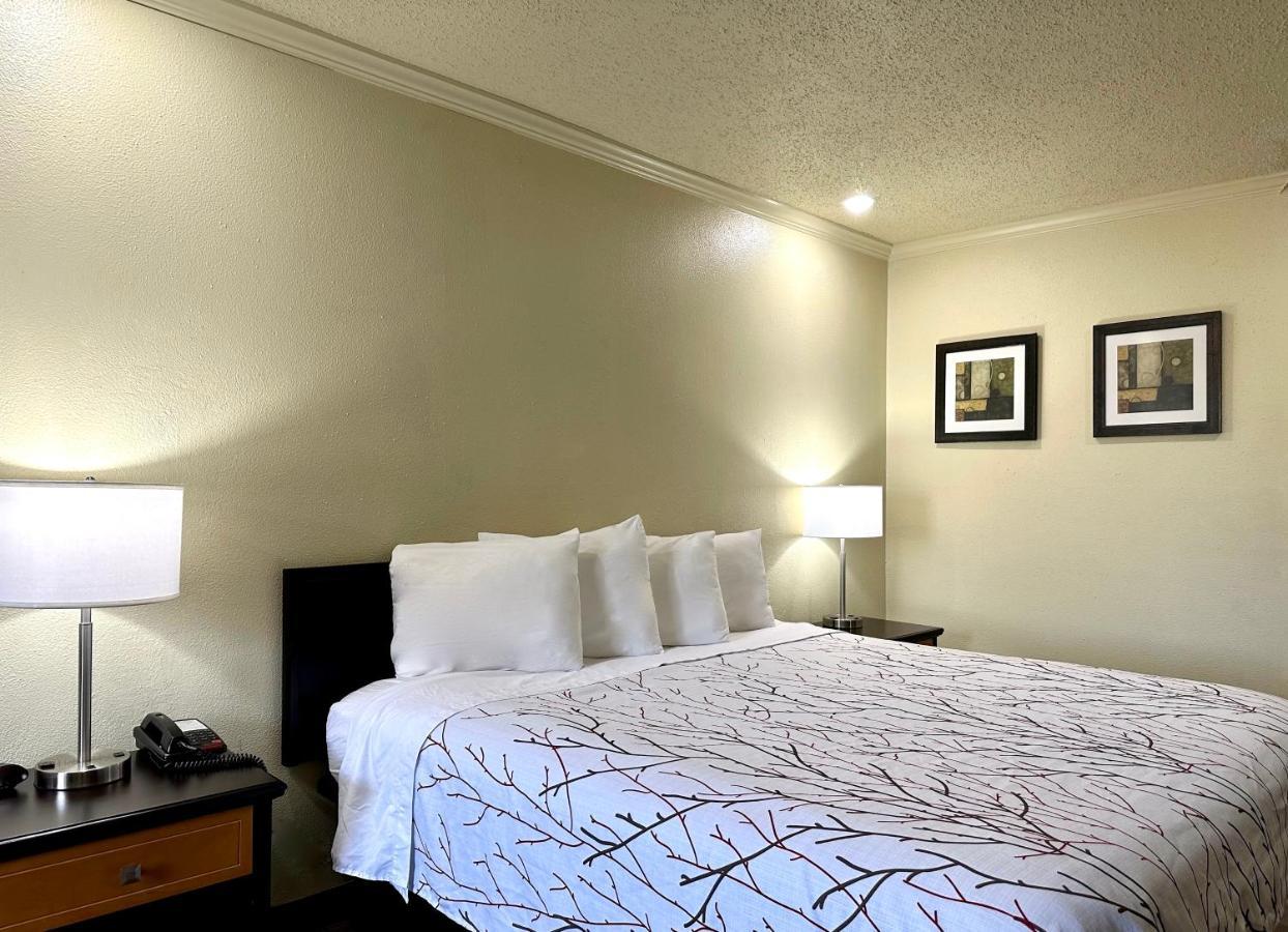 Travelers Inn Элизабет-Сити Экстерьер фото